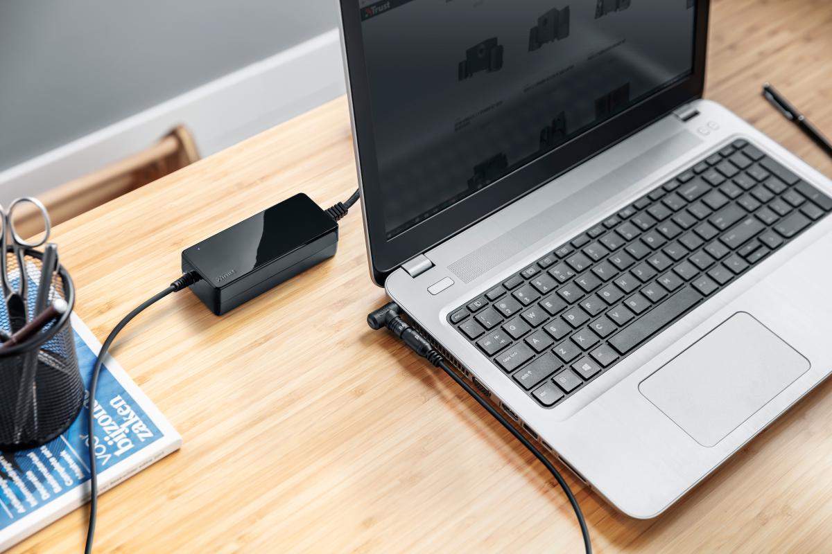 Trust ALIMENTATOR Notebook la retea compatibil universal, iesire 19 Volt, TR-22141 - imagine 4