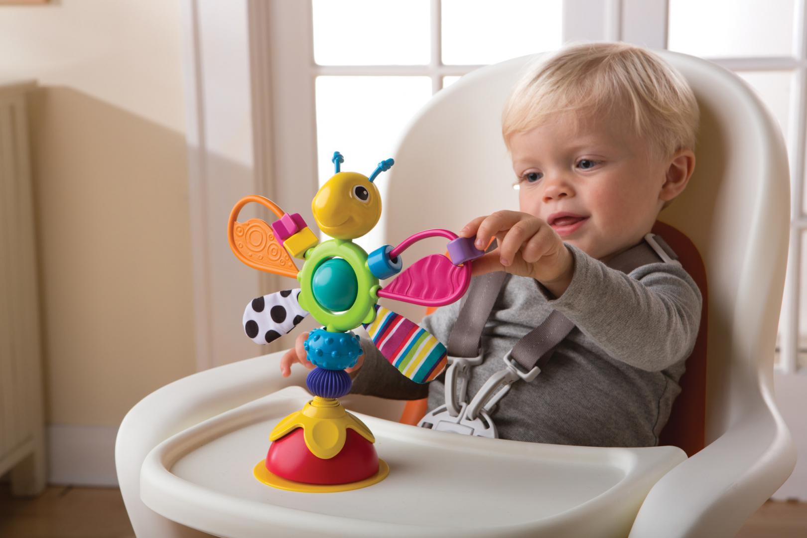 TOMY JUCARIE PENTRU BEBELUSI, LICURICIUL FREDDIE CU VENTUZA, LAMAZE, T27243 - imagine 2